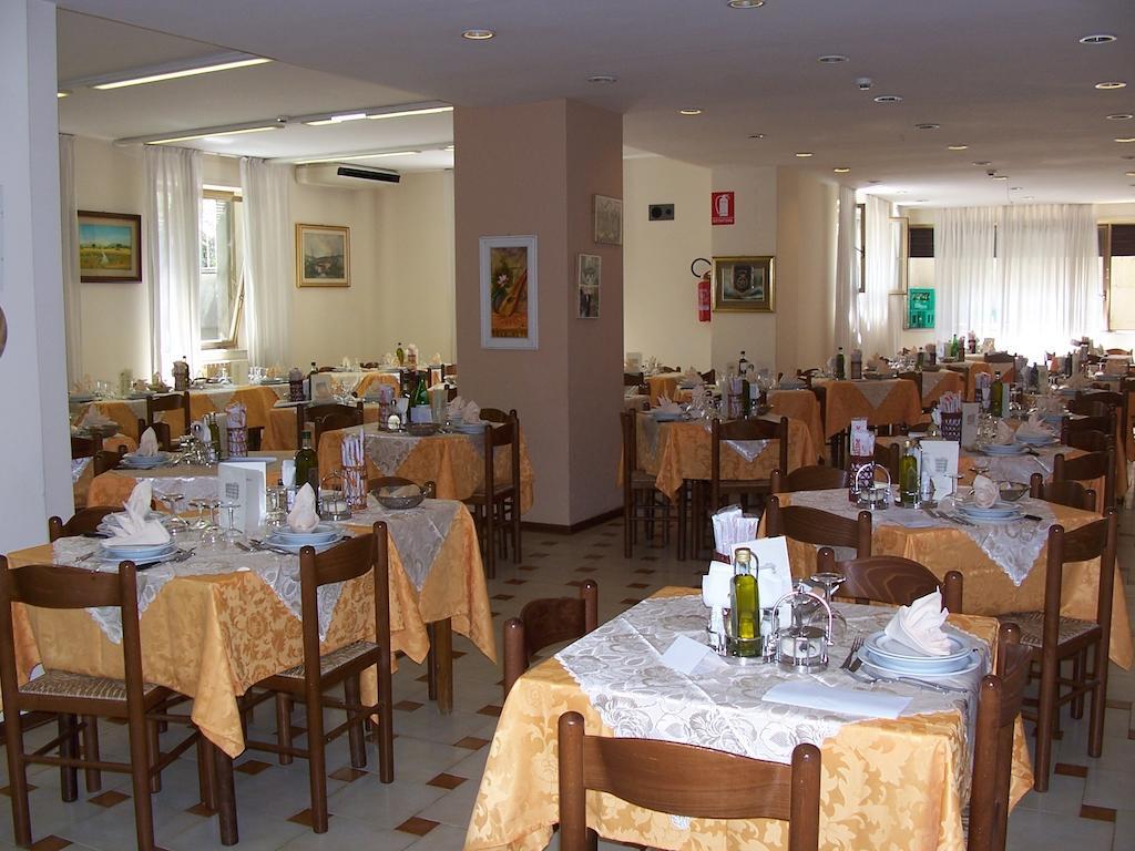 Hotel Villa Edelweiss Chianciano Terme Exterior foto