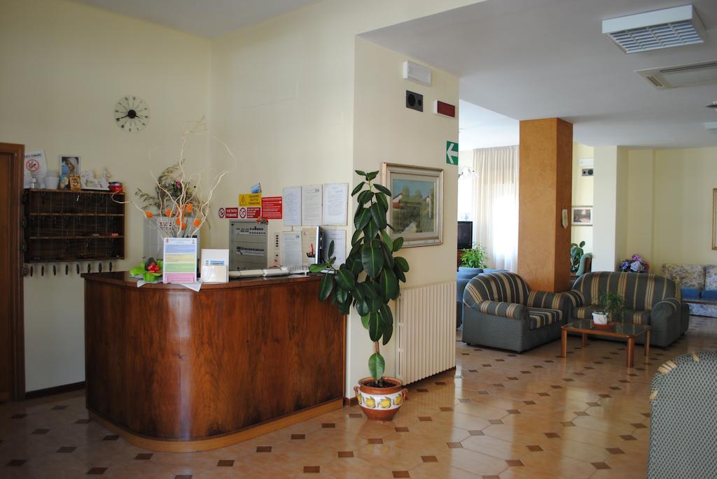 Hotel Villa Edelweiss Chianciano Terme Exterior foto