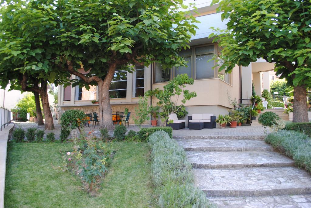 Hotel Villa Edelweiss Chianciano Terme Exterior foto