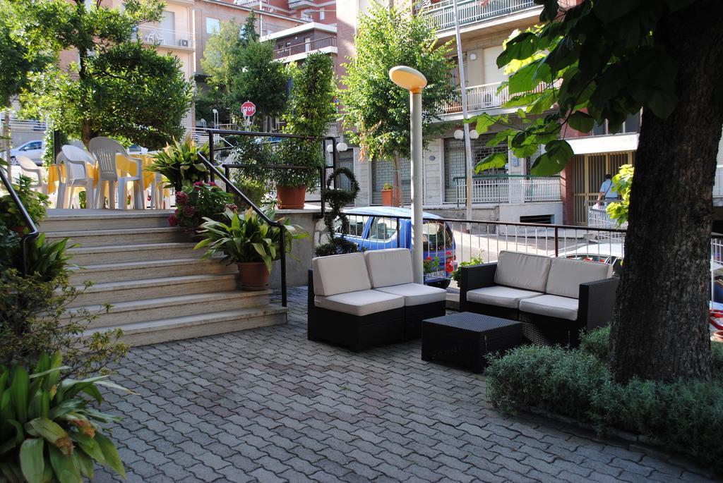 Hotel Villa Edelweiss Chianciano Terme Exterior foto